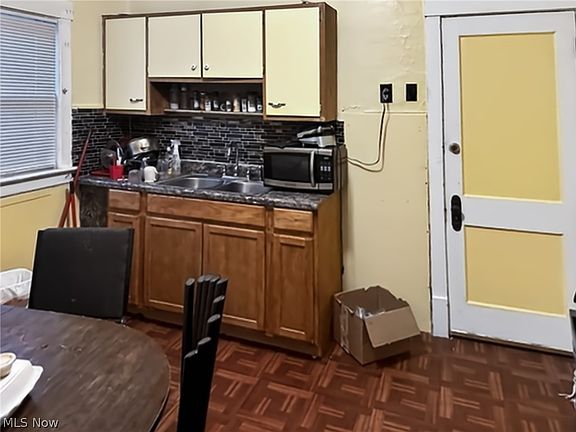 5th image of 1382 E 188th St