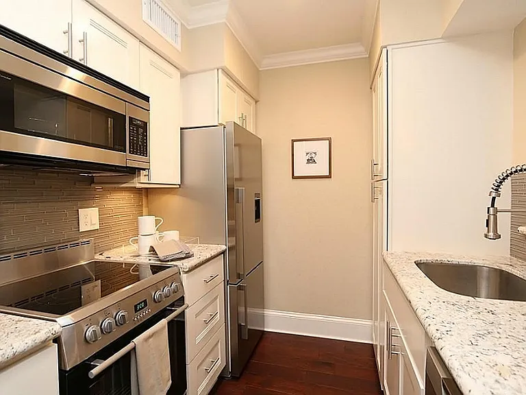 3402 Garrott St #7 — Photo 9