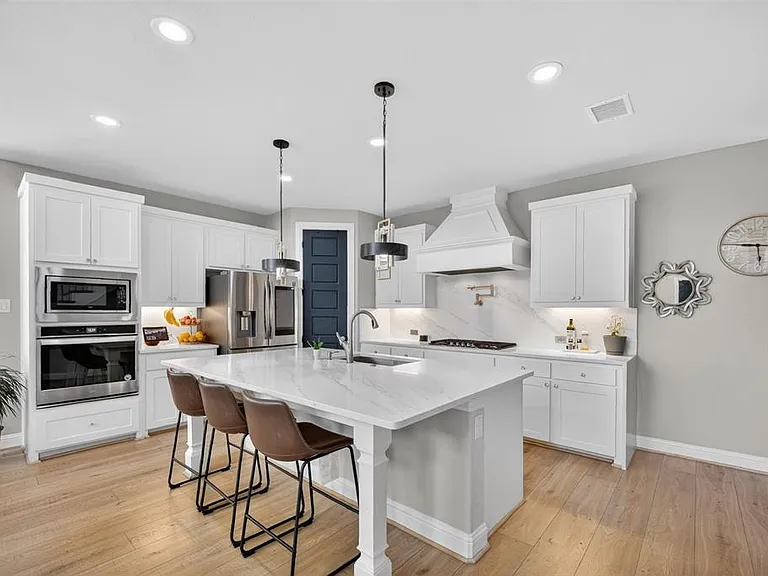 8700 Fairway Ln — Photo 12