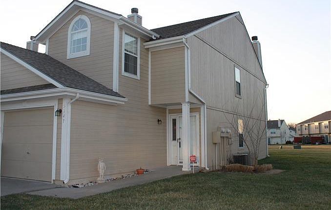 1st image of 5647 NW Plantation Dr