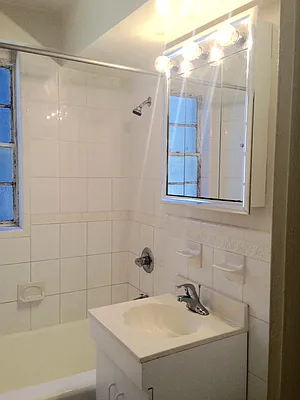 Rented by Stonehenge NYC LLC | media 2