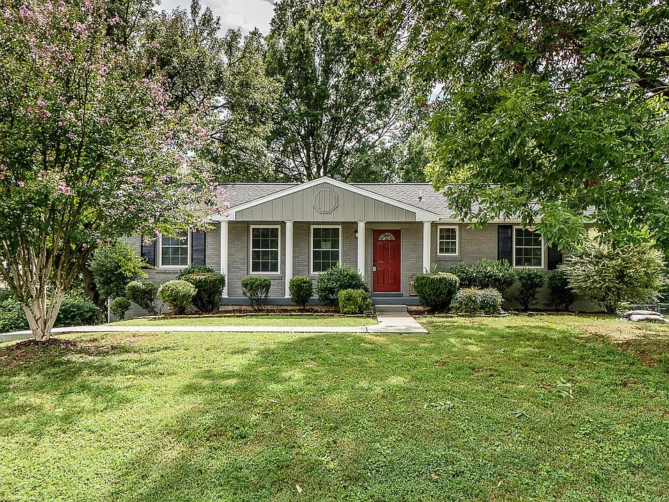 1st image of 226 Downeymeade Dr