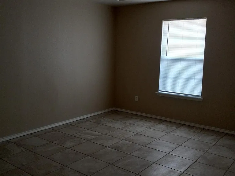 109 E Dominion Dr #B — Photo 20