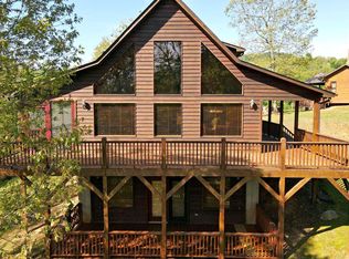 35 Pin Oak Rdg, Murphy, NC 28906