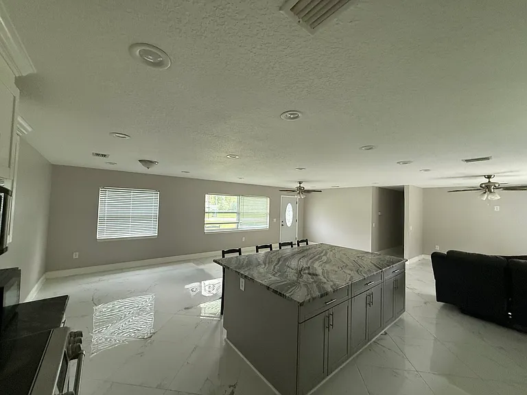 513 Lakeview Ave — Photo 8