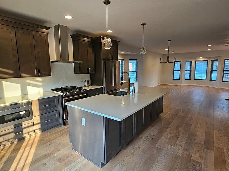31 Ashbourne Dr — Photo 7