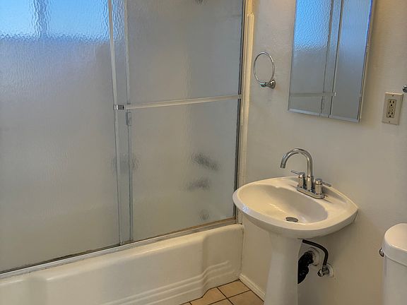 4th image of 4446-50 Montalvo St #4446