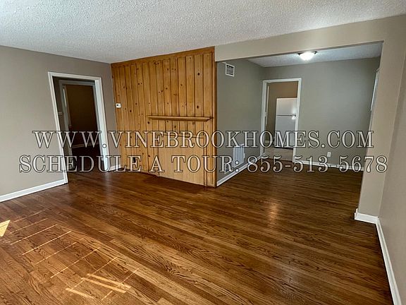 3rd image of 1912 S Norton Ave