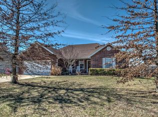 951 Lewis St, Marshfield, MO 65706