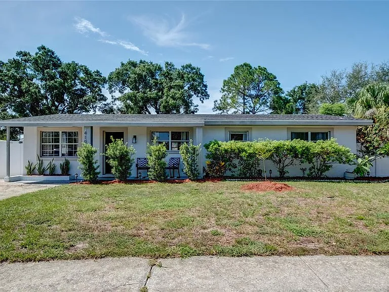 4106 W Oklahoma Ave — Photo 2