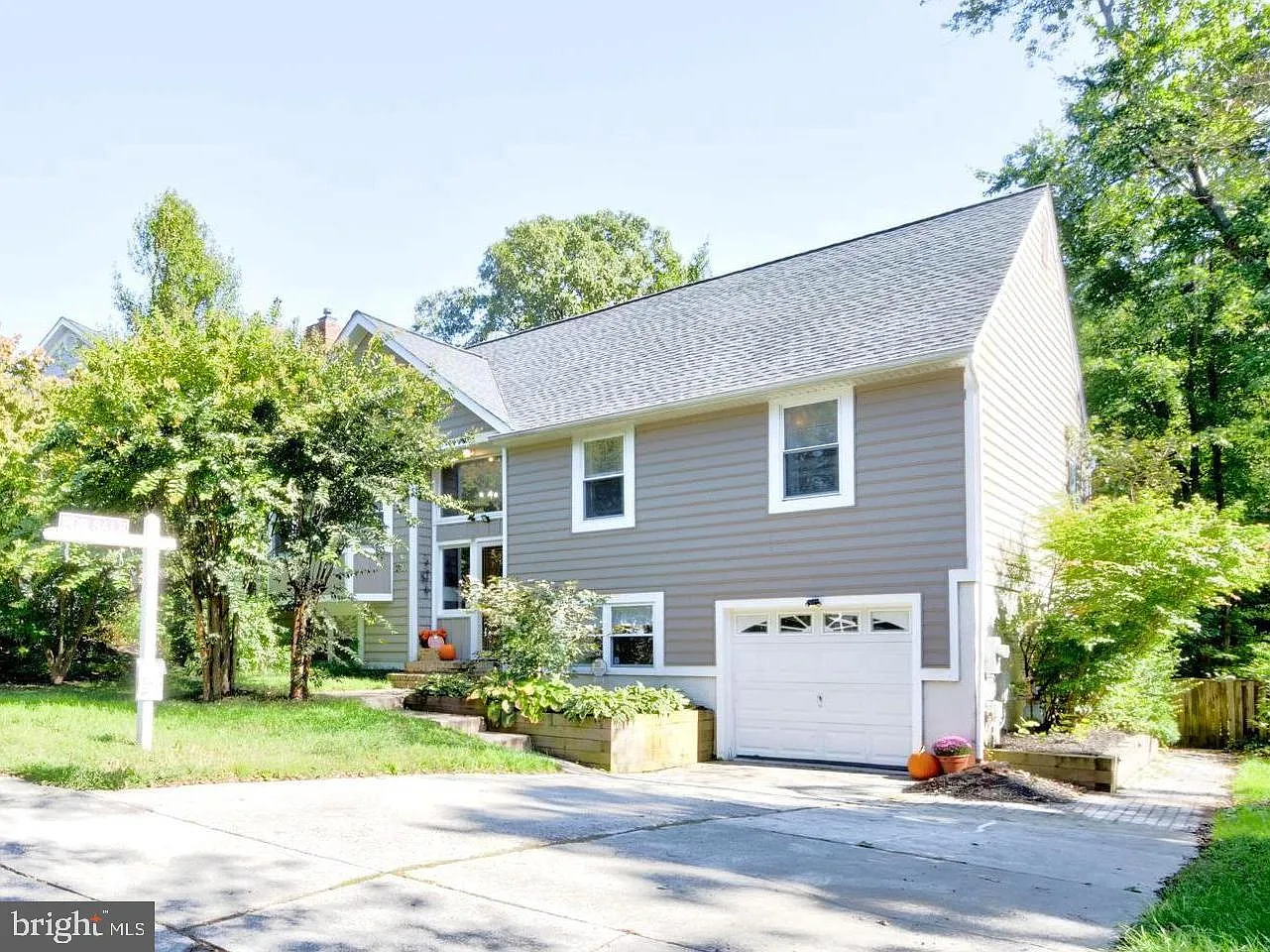 273 Whistling Pine Rd photo 1