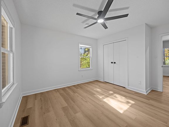 4th image of 6227 King George Dr