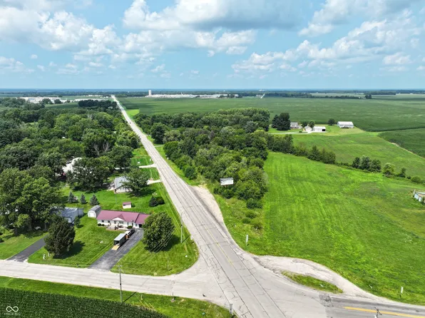 75 N Us Highway 421, Delphi, IN 46923