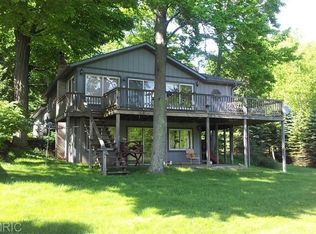 6081 W Storm Rd, Ludington, MI 49431