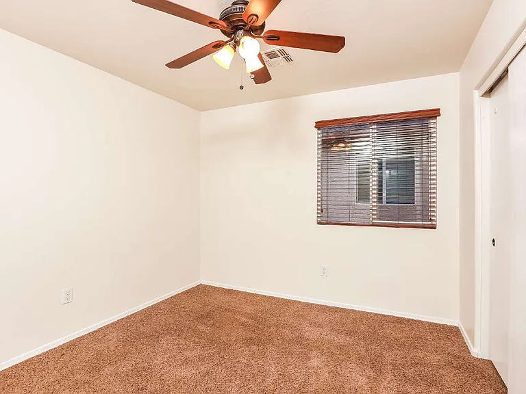 5082 E Kittentails Dr — Photo 12