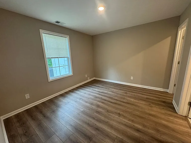 209 Mountaindale Dr — Photo 12