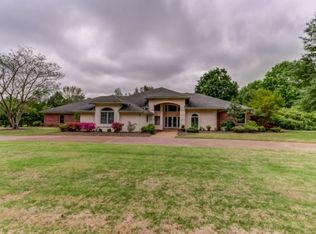 9623 Mallard Lake Rd, Collierville, TN 38017