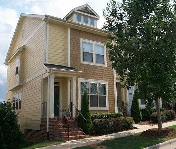 1st image of 316 E Winmore Ave