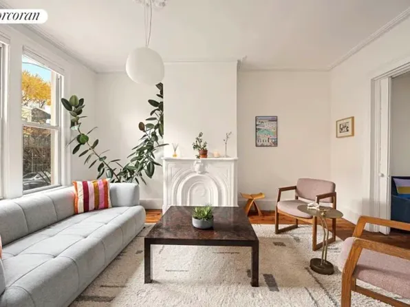 165 14th Street image 2 of 10