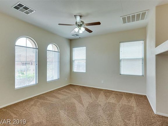 5th image of 940 Douglas Flat Pl