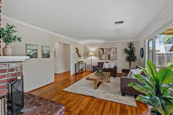 3 bed, 1248 sqft, $2,750 — Photo 4