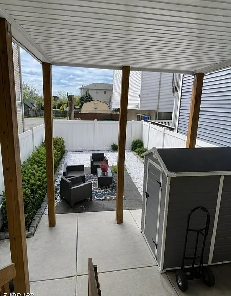 614 4th Ave — Photo 14