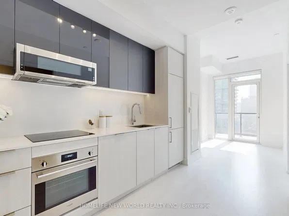 308 Jarvis St #1004, Toronto, ON M5B 0E3