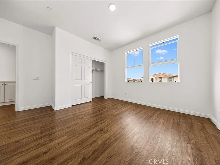 16005 Blueberry Ave — Photo 33