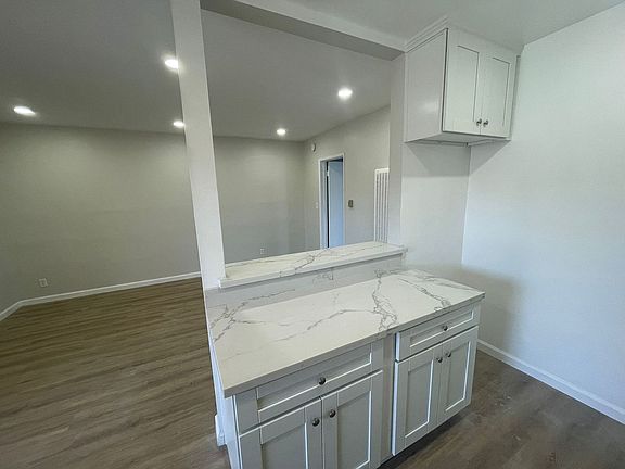 2nd image of 6701 Fountain Ave APT 208
