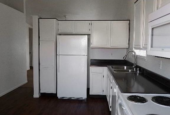 2nd image of 6444 Coquille Ct