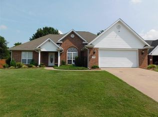 4432 Summerfield Cir, Springdale, AR 72762