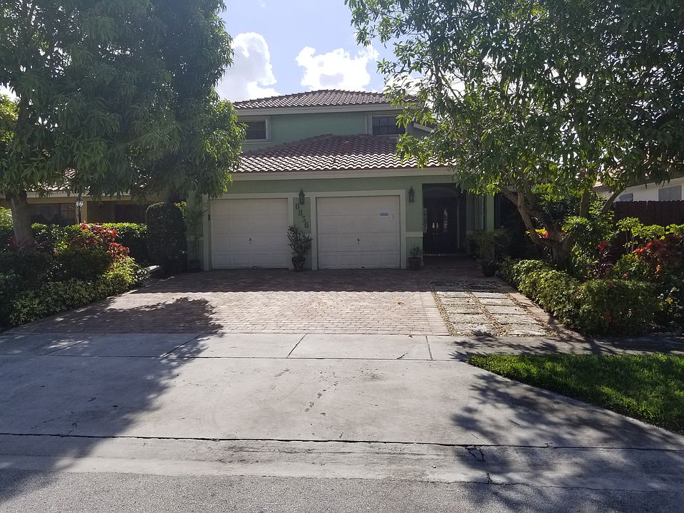 8836 NW 151 Terr., Mia.Lakes