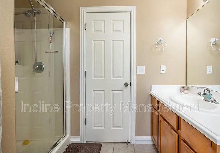 176 N 570th St E — Photo 15