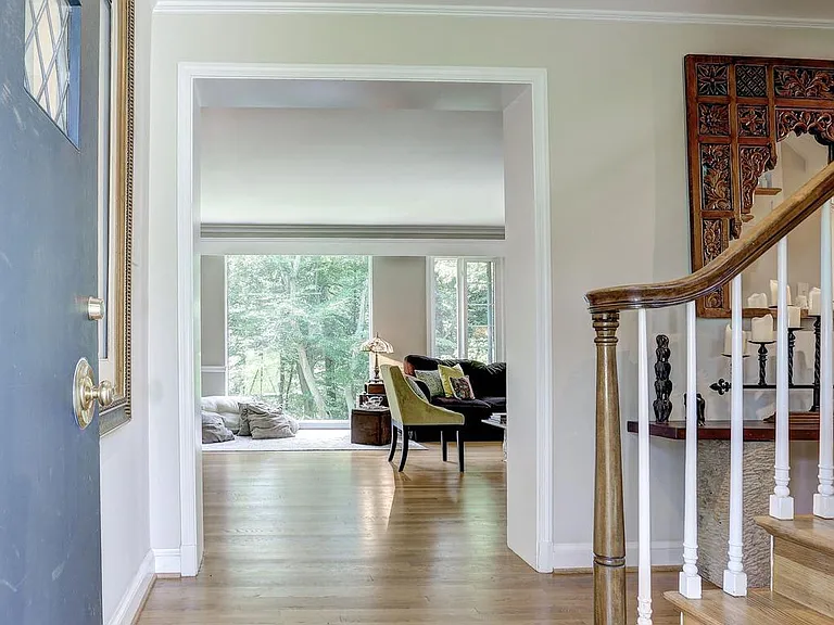 5204 Westwood Dr — Photo 3