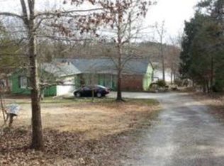 155 Pelican Harbor Dr, Cross Hill, SC 29332