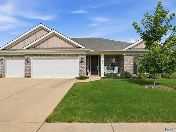 4th image of 225 Hannaway Cir