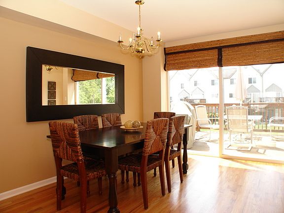 3rd image of 661 Diamond Pointe Dr #661