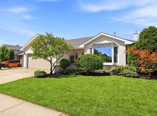 8009 Preakness St, Niagara Falls, ON L2H 2E8