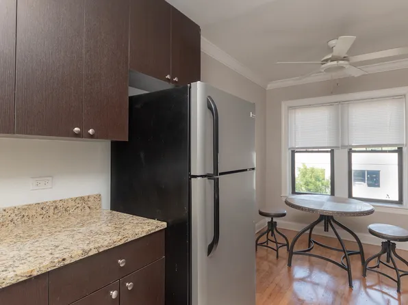 941 Chicago, 941 Chicago Ave #3-C, Evanston, IL 60202