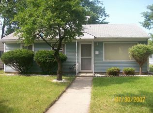 2406 Crescent Dr, Hazel Crest, IL 60429