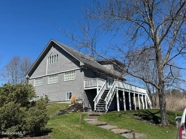 2 Wallace Rd #Dh-b, Stockbridge, MA 01262