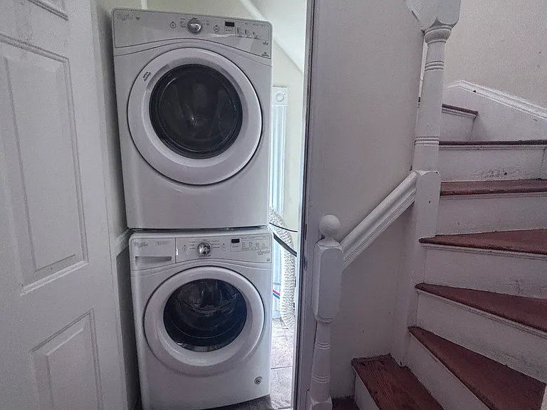15-17 Etna St #15 — Photo 9