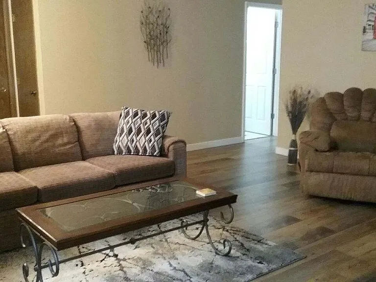 2121 N Eldorado Ave #6 — Photo 2