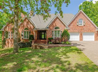 1806 S Prestwick Pl, Rogers, AR 72758