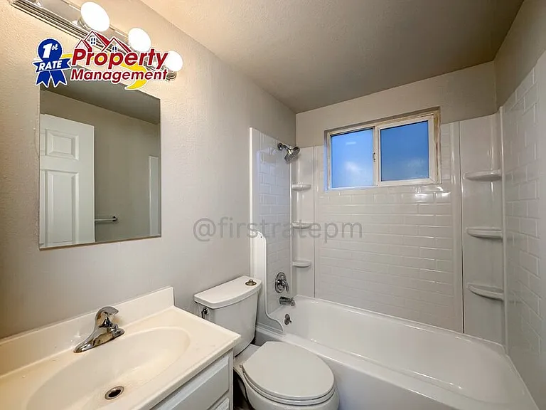 1205 W Beacon St — Photo 11