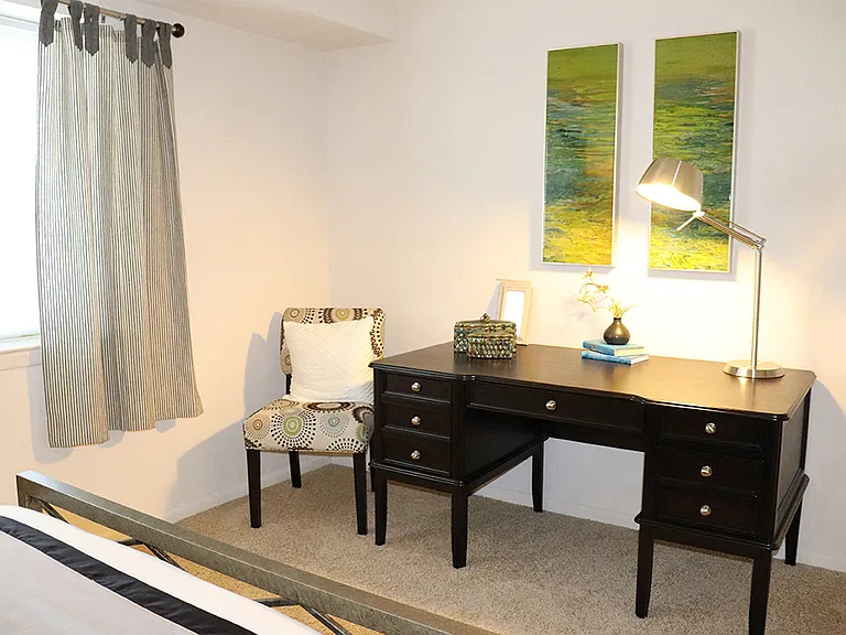Wynnewood Park Apartments — Photo 19