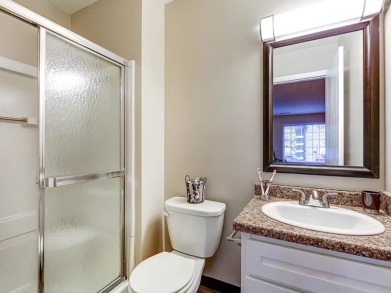 Hunters Hollow Apartments — Photo 22