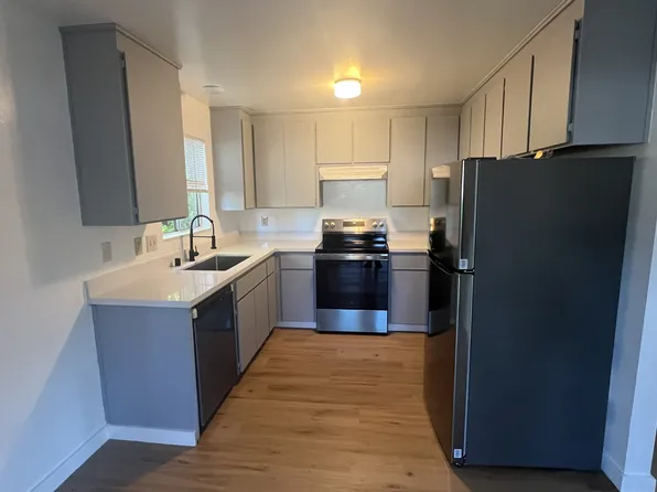 160 Michael Dr APT 3, Campbell, CA 95008