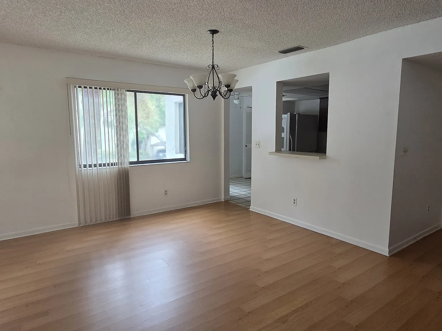 2 bed, 1275 sqft, $1,795 — Photo 3