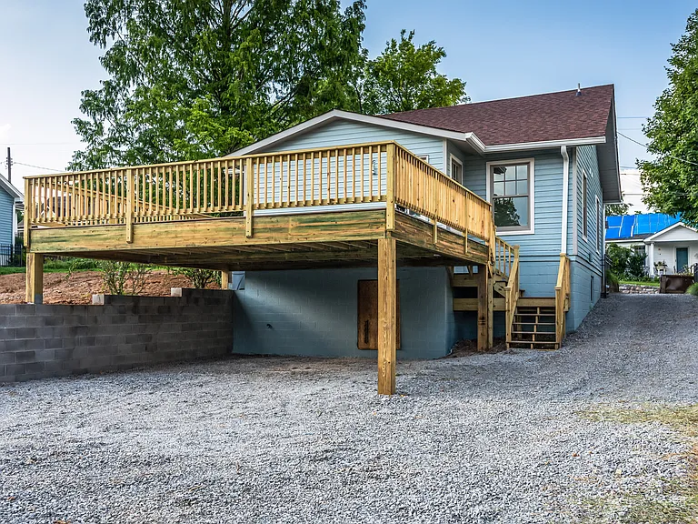 1308 Fatherland St — Photo 19